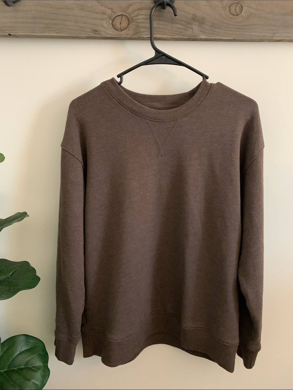 Time and Tru Woman’s Brown Crewneck Sweatshirt